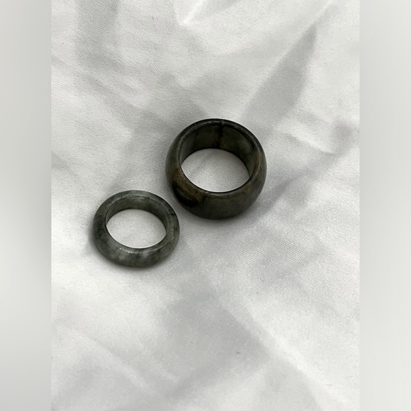 Jade Couples Ring Set - Picture 4 of 6